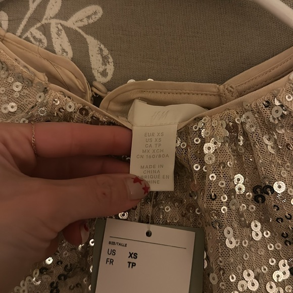 Sequin top - Picture 2 of 5